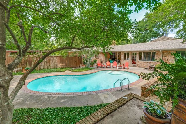 6828 Hyde Park Drive, Dallas, TX 75231