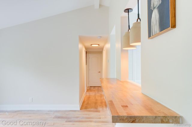 30110 Fairfax Street, Southfield, MI 48076