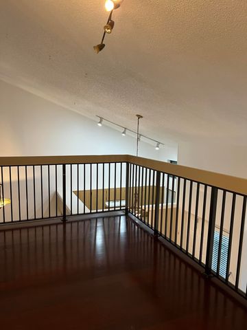 2800 S Oakland Forest Drive 2302, Oakland Park, FL 33309