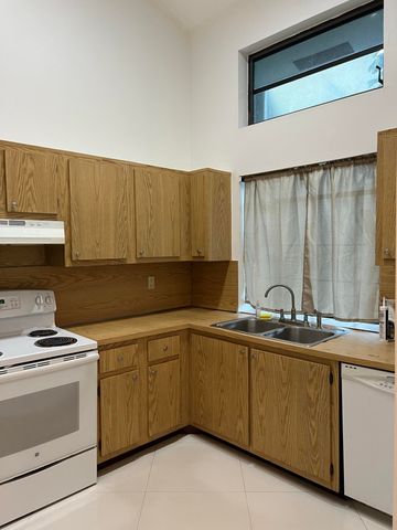 2800 S Oakland Forest Drive 2302, Oakland Park, FL 33309