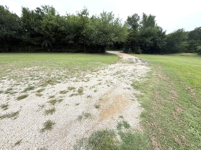 1140 One Mile Lane, Bells, TX 75414