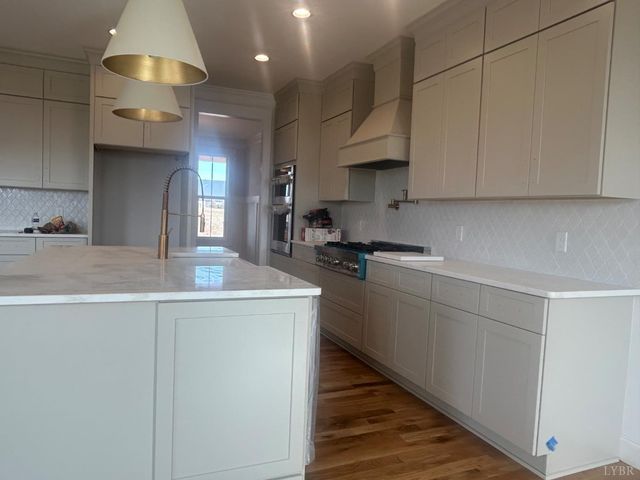 1055 Bravo Lane, Forest, VA 24551