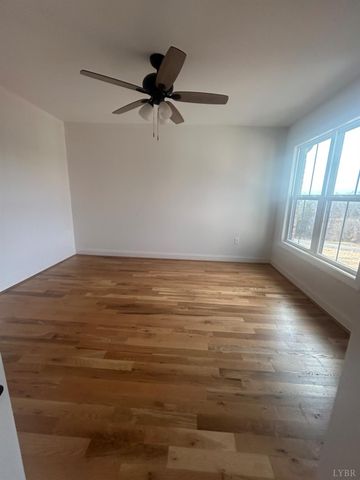 1055 Bravo Lane, Forest, VA 24551