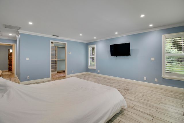 8552 Thousand Pines Circle, West Palm Beach, FL 33411