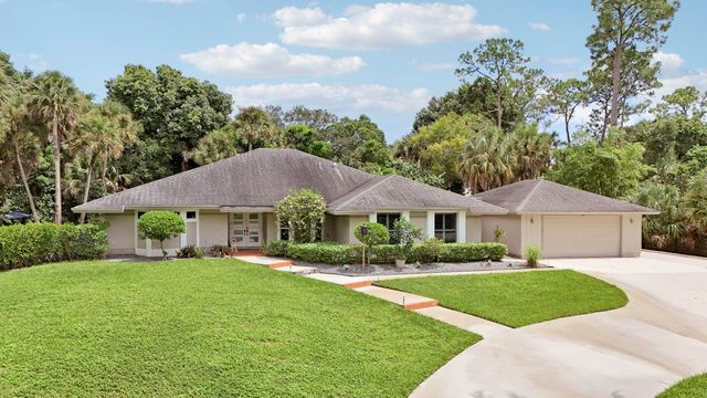 8552 Thousand Pines Circle, West Palm Beach, FL 33411