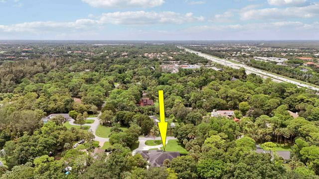 8552 Thousand Pines Circle, West Palm Beach, FL 33411