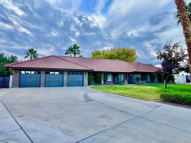 4925 North Juliano Road, Las Vegas, NV 89149