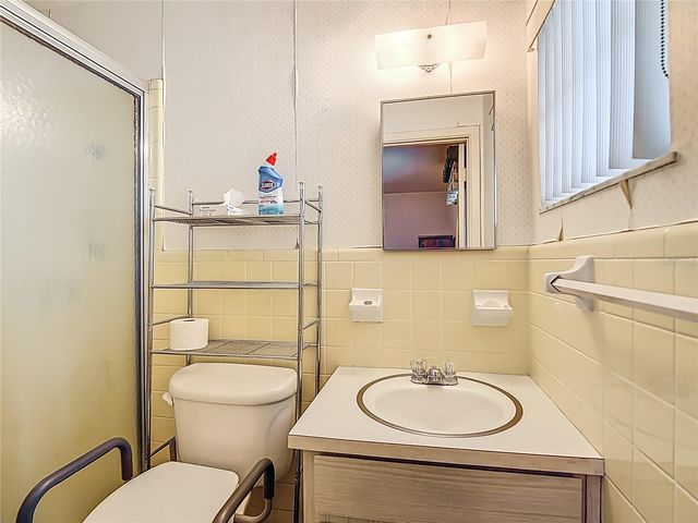 313 W HIGHLAND DRIVE, Lakeland, FL 33813