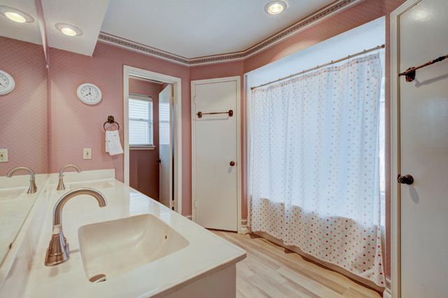 17707 Woodlode Lane, Spring, TX 77379