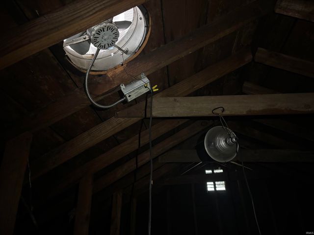 634 W Lusher Avenue, Elkhart, IN 46517