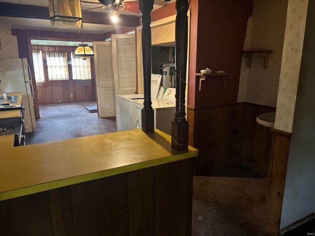 634 W Lusher Avenue, Elkhart, IN 46517