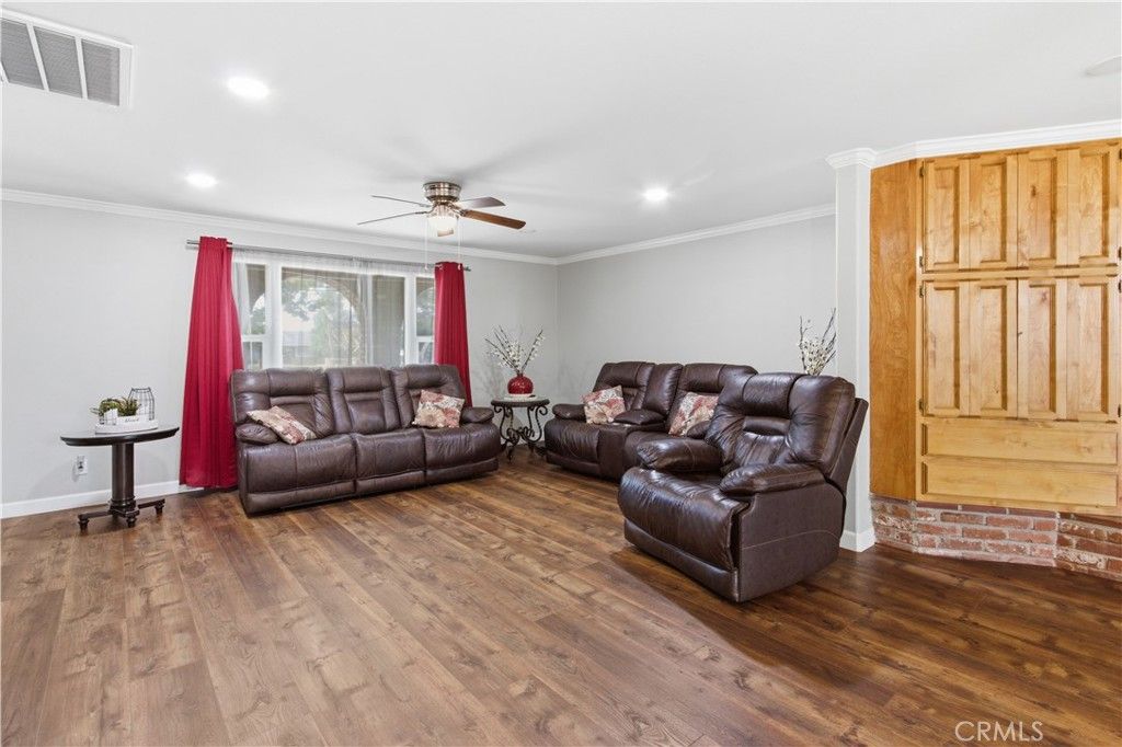 Image 5 of property listing at 1750 1st Street, Atwater, CA 95301