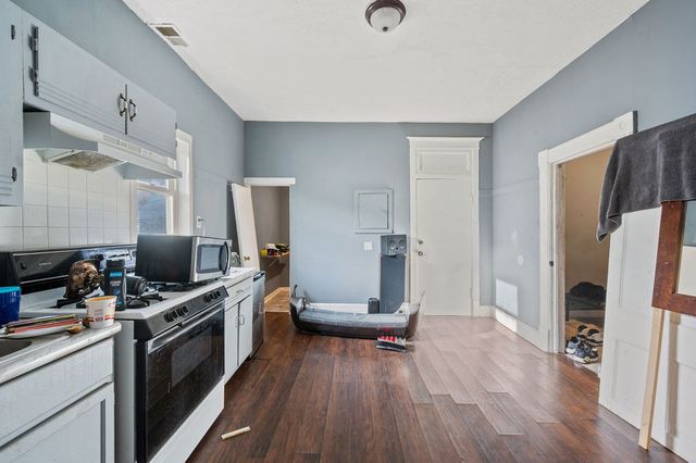 8420 S Burley Avenue, Chicago, IL 60617