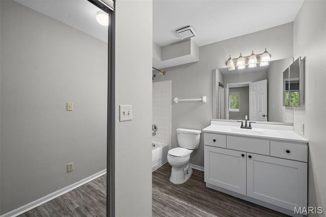 17078 Sandalwood Creek Drive B, Wildwood, MO 63038