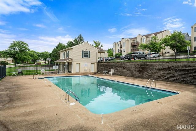 17078 Sandalwood Creek Drive B, Wildwood, MO 63038