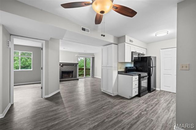 17078 Sandalwood Creek Drive B, Wildwood, MO 63038