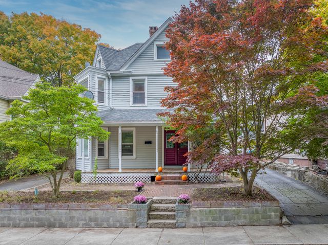 9 Thames Terrace, Norwich, CT 06360
