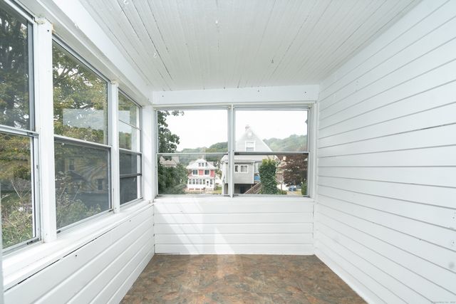 9 Thames Terrace, Norwich, CT 06360