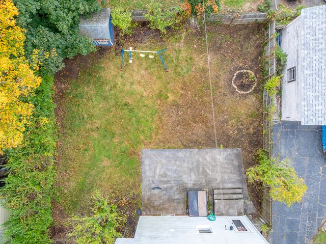 9 Thames Terrace, Norwich, CT 06360