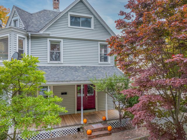 9 Thames Terrace, Norwich, CT 06360