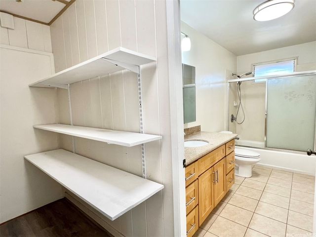 748 Luawai Street, Honolulu, HI 96816