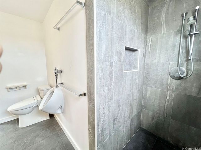 748 Luawai Street, Honolulu, HI 96816