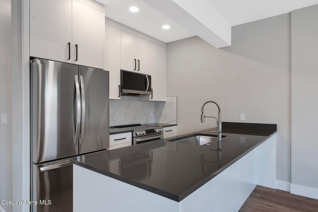 1683, 1679 1675, 1671 Onyx Ct, Sandpoint, ID 83864 photo 12