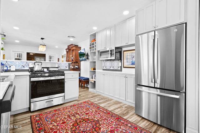 1109 WHITAKER Lane, El Paso, TX 79902