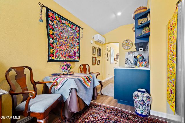 1109 WHITAKER Lane, El Paso, TX 79902