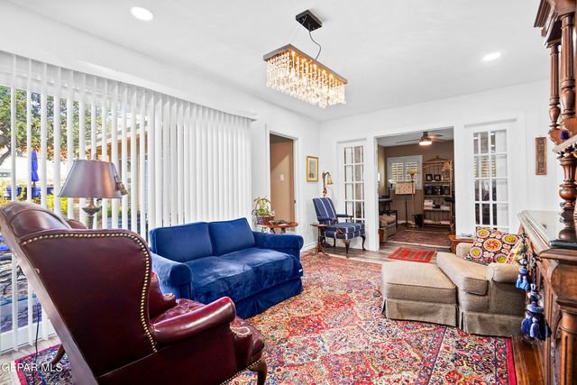 1109 WHITAKER Lane, El Paso, TX 79902