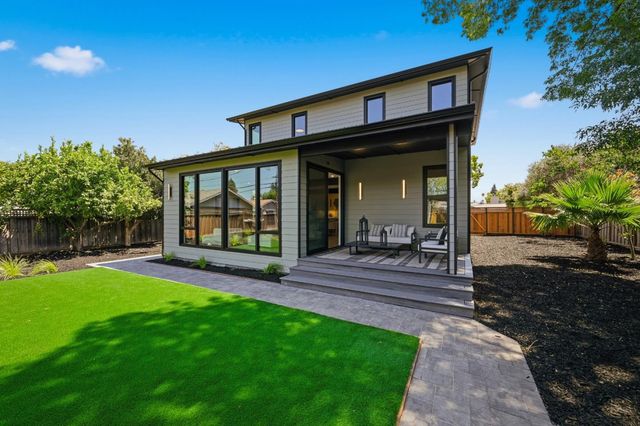 11841 Southwood Drive, Saratoga, CA 95070