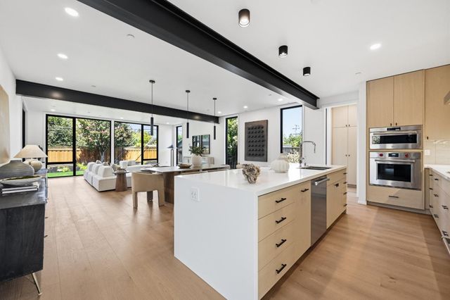 11841 Southwood Drive, Saratoga, CA 95070
