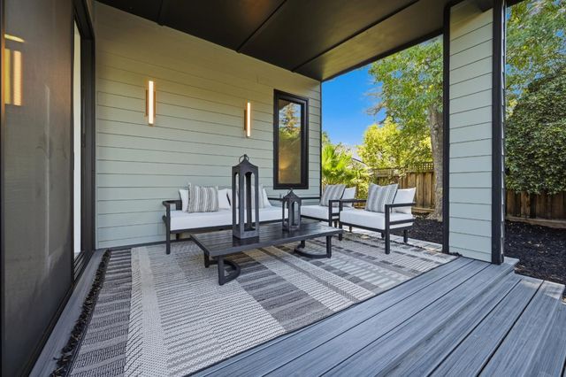 11841 Southwood Drive, Saratoga, CA 95070