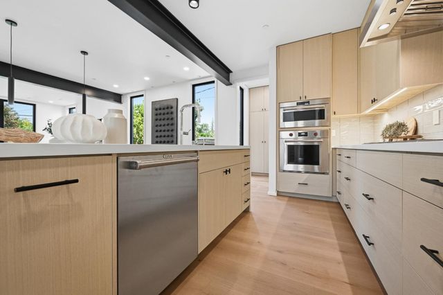 11841 Southwood Drive, Saratoga, CA 95070