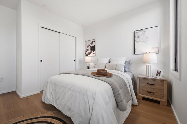 11841 Southwood Drive, Saratoga, CA 95070