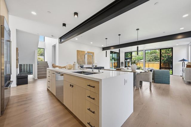 11841 Southwood Drive, Saratoga, CA 95070