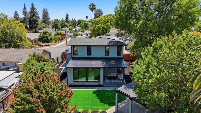 11841 Southwood Drive, Saratoga, CA 95070