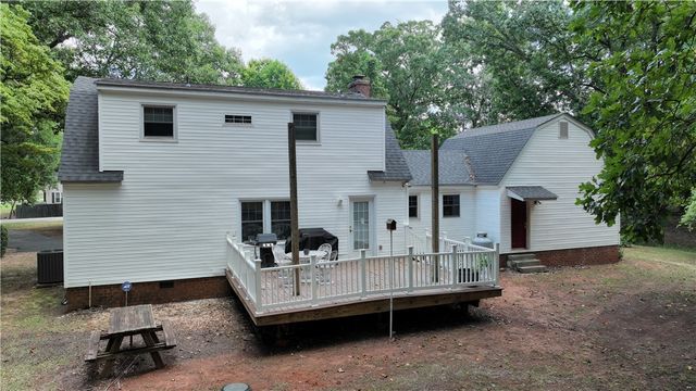 1211 Manse Jolly Road, Anderson, SC 29621