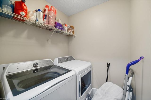 442 Peyton Court, Winston-salem, NC 27103