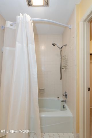 1282 Burgandy Place, Knoxville, TN 37919