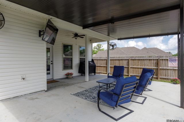 13138 Ducks Landing St, Gonzales, LA 70737