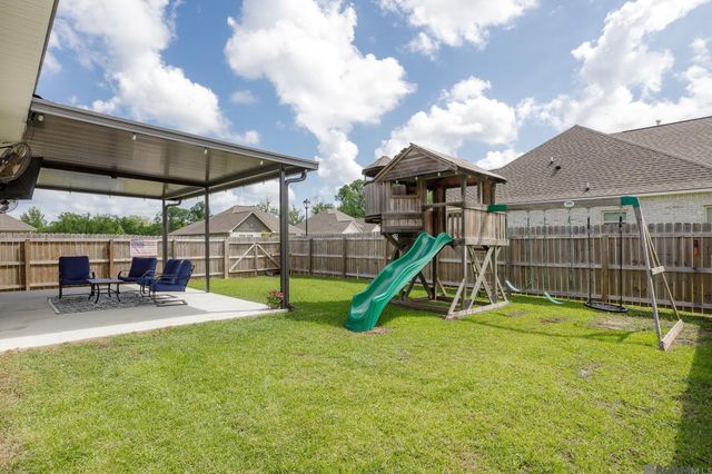 13138 Ducks Landing St, Gonzales, LA 70737