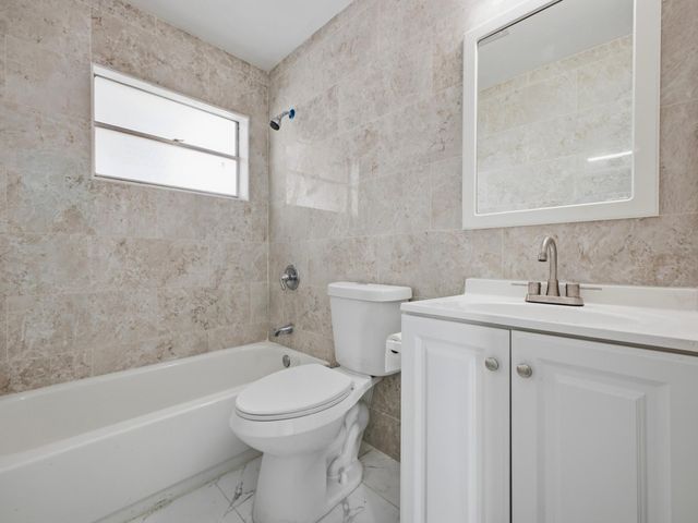 4340 Broadway Street, Lake Worth, FL 33461