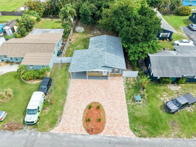 4340 Broadway Street, Lake Worth, FL 33461