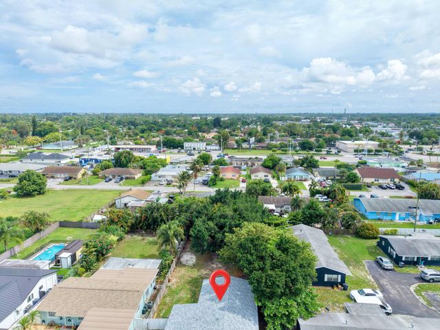 4340 Broadway Street, Lake Worth, FL 33461