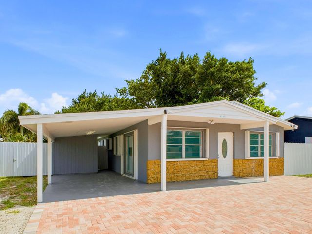 4340 Broadway Street, Lake Worth, FL 33461