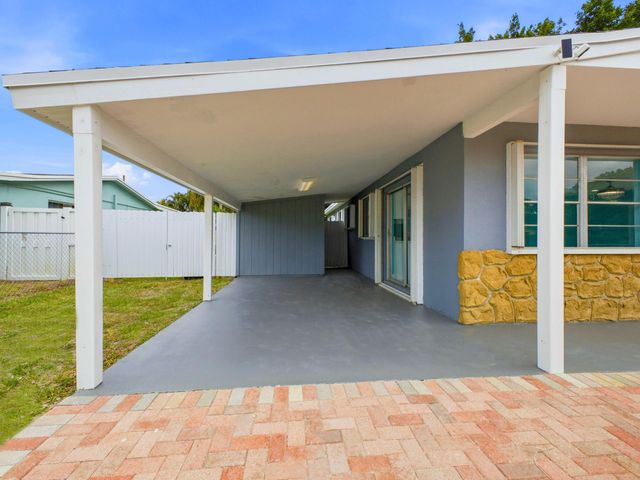 4340 Broadway Street, Lake Worth, FL 33461
