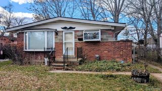 1072 S Venoy Road, Westland, MI 48186