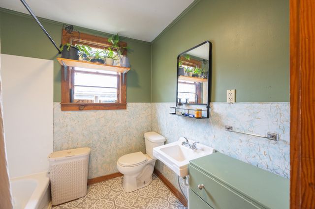 750 Tennessee Ave, S, Parsons, TN 38363