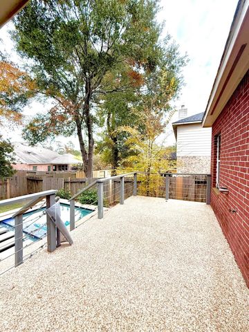 107 W Spindle Tree Circle, The Woodlands, TX 77382